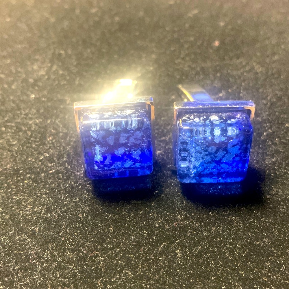 Silver colored Square Blue Cuff Links